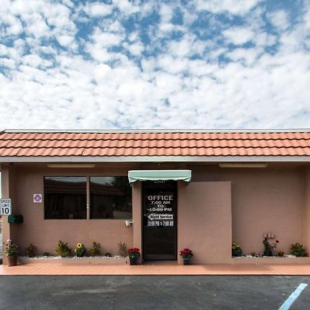 Rodeway Inn Fort Pierce Us Highway 1 Exteriör bild