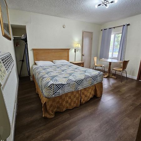 Rodeway Inn Fort Pierce Us Highway 1 Exteriör bild