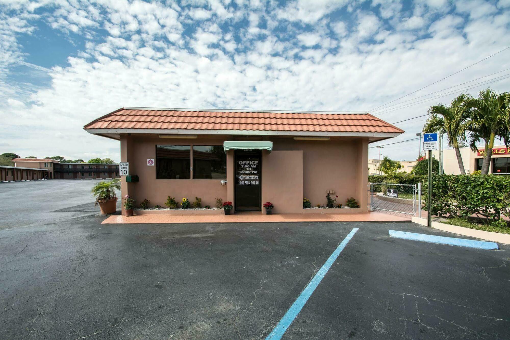 Rodeway Inn Fort Pierce Us Highway 1 Exteriör bild